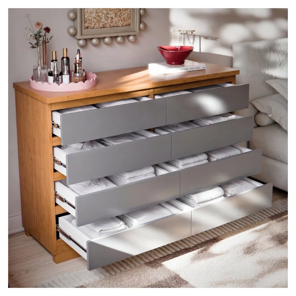 Cômoda Grécia 8 Gavetas com Corrediças Telescópicas Multiuso para Quarto MDP/MDF — oferta Loja de Móveis Marília — foto 1