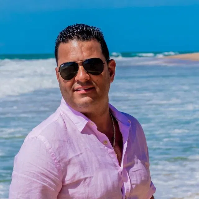 LEANDRO DOURADO